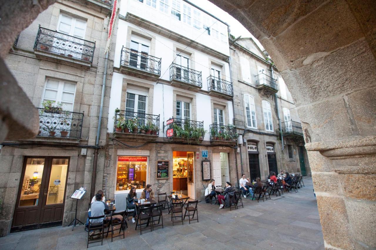 Oyo Hospedaje La Tita Santiago de Compostela Ngoại thất bức ảnh